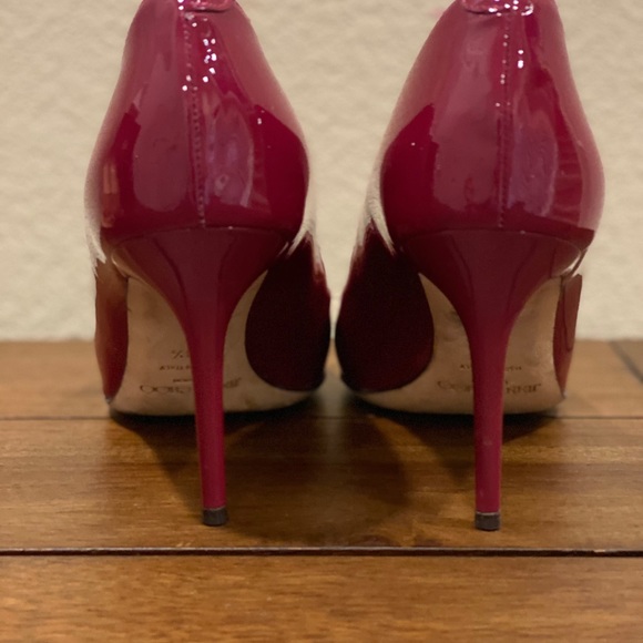 Jimmy Choo Patent Leather Fuchsia Pump 38.5 - Picture 5 of 6